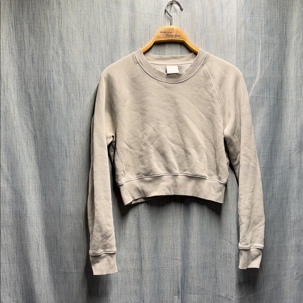 TNA the Cozy crop style sweater size small